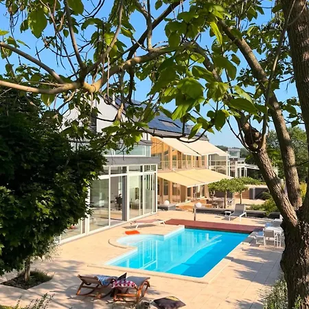 Villa Bianca *